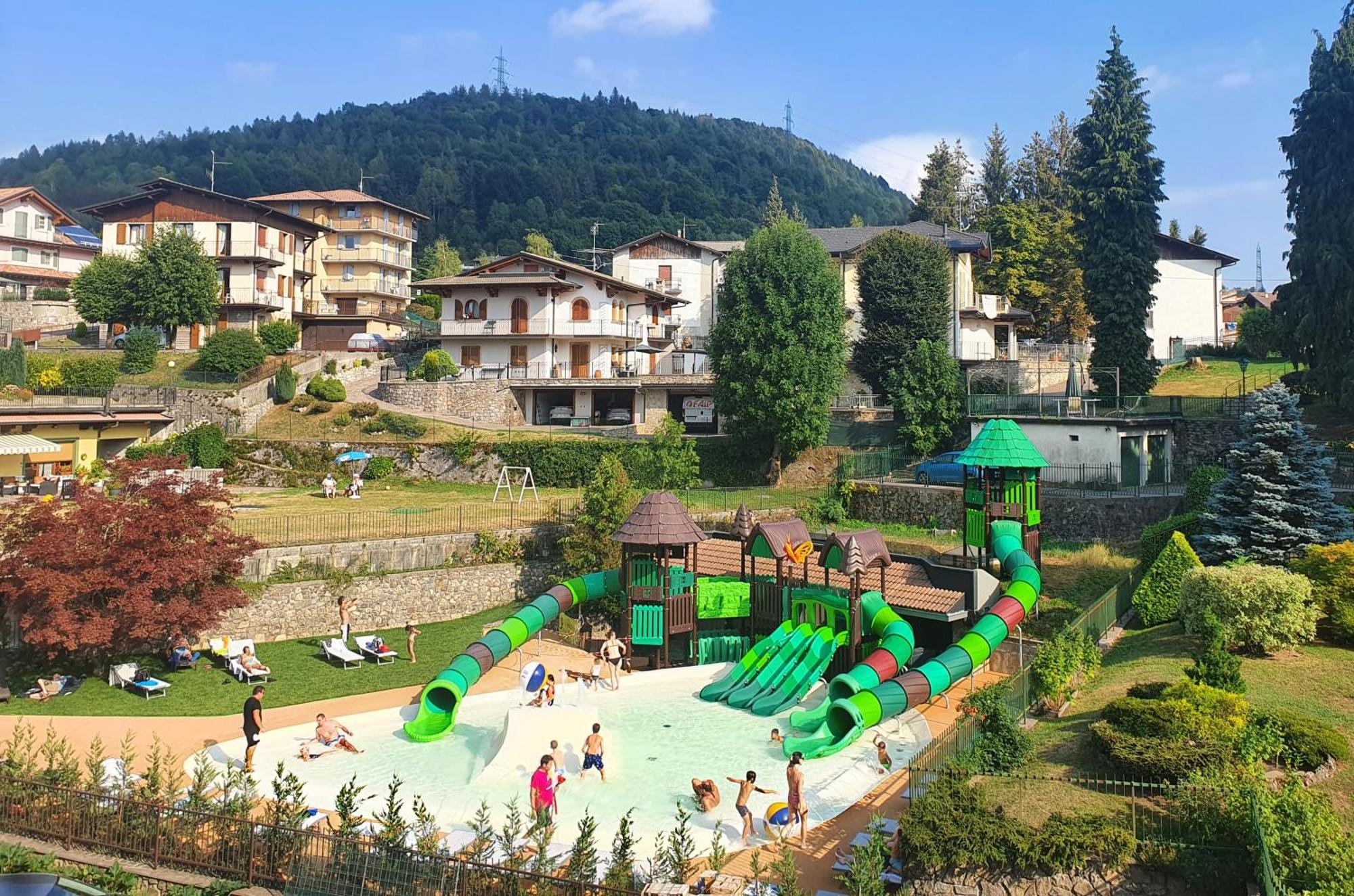 Harmony Suite Hotel Selvino Esterno foto