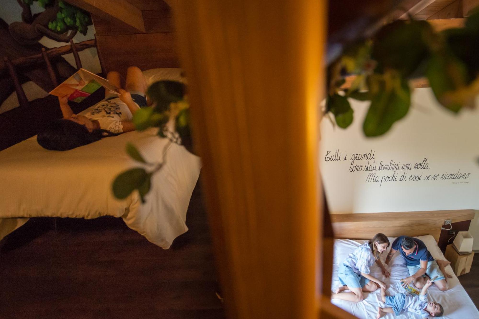 Harmony Suite Hotel Selvino Esterno foto
