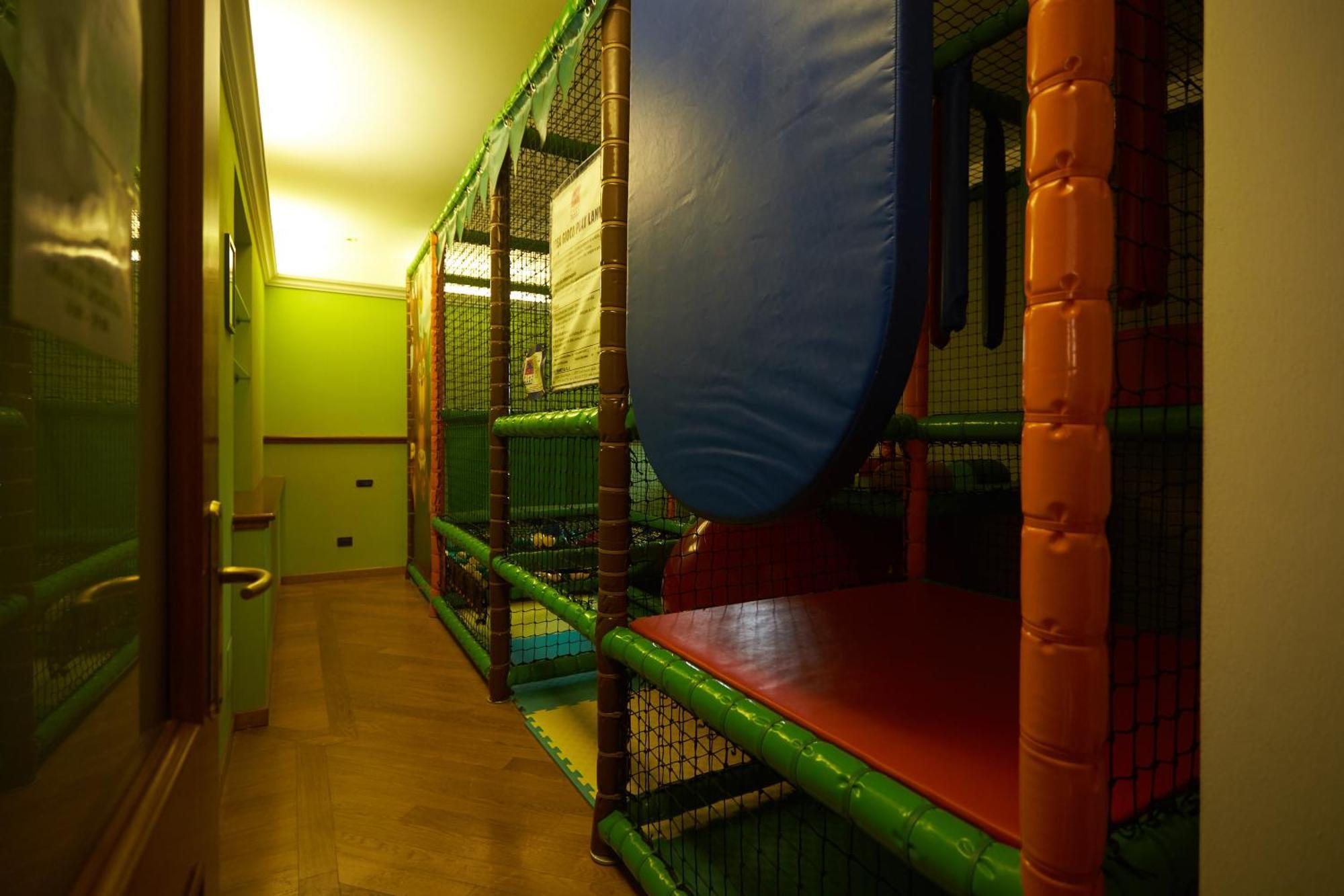 Harmony Suite Hotel Selvino Esterno foto