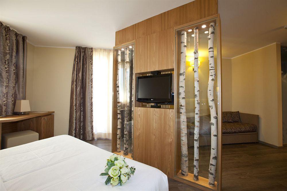 Harmony Suite Hotel Selvino Esterno foto