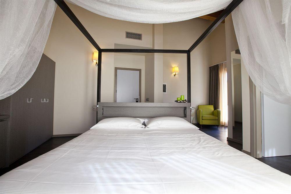 Harmony Suite Hotel Selvino Esterno foto