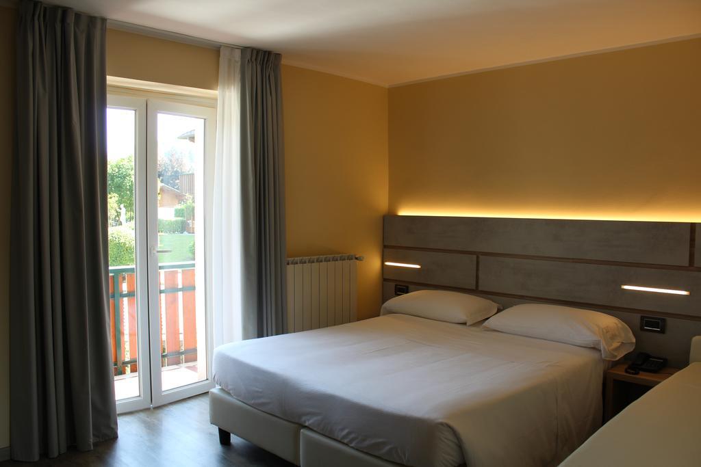Harmony Suite Hotel Selvino Esterno foto
