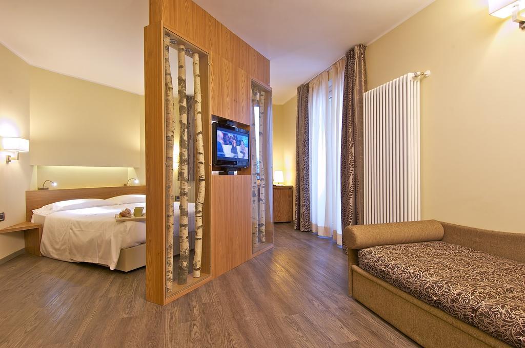 Harmony Suite Hotel Selvino Camera foto