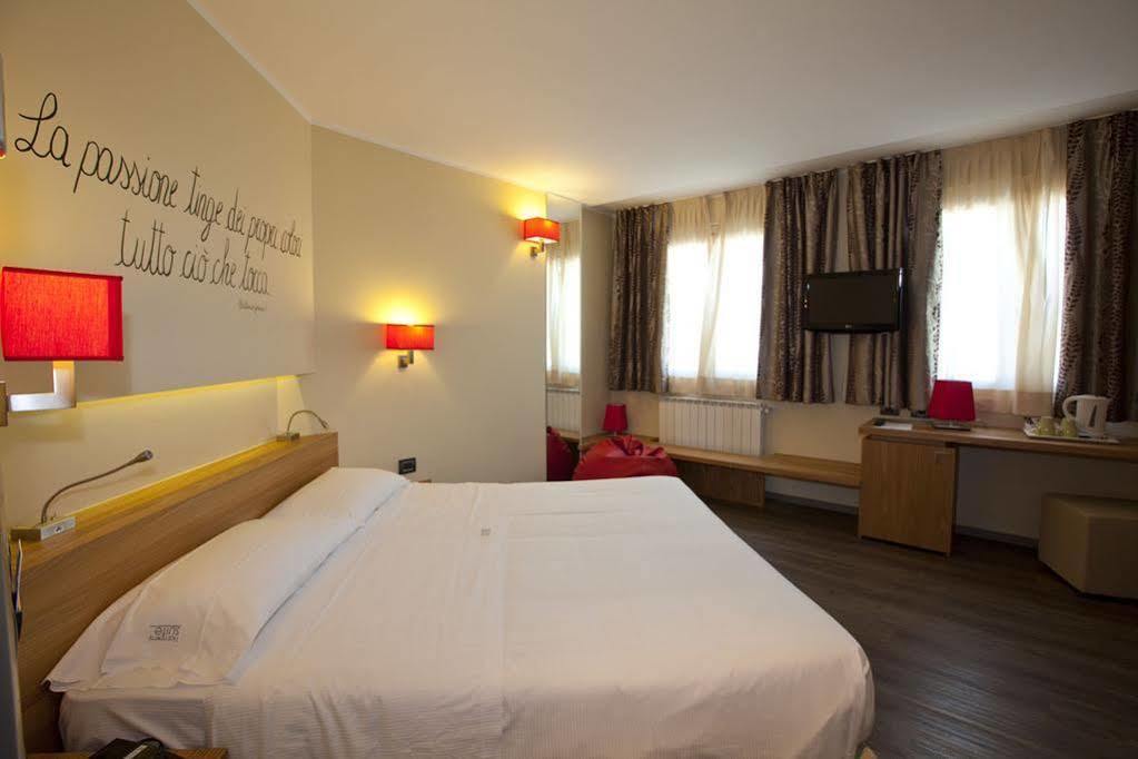 Harmony Suite Hotel Selvino Esterno foto